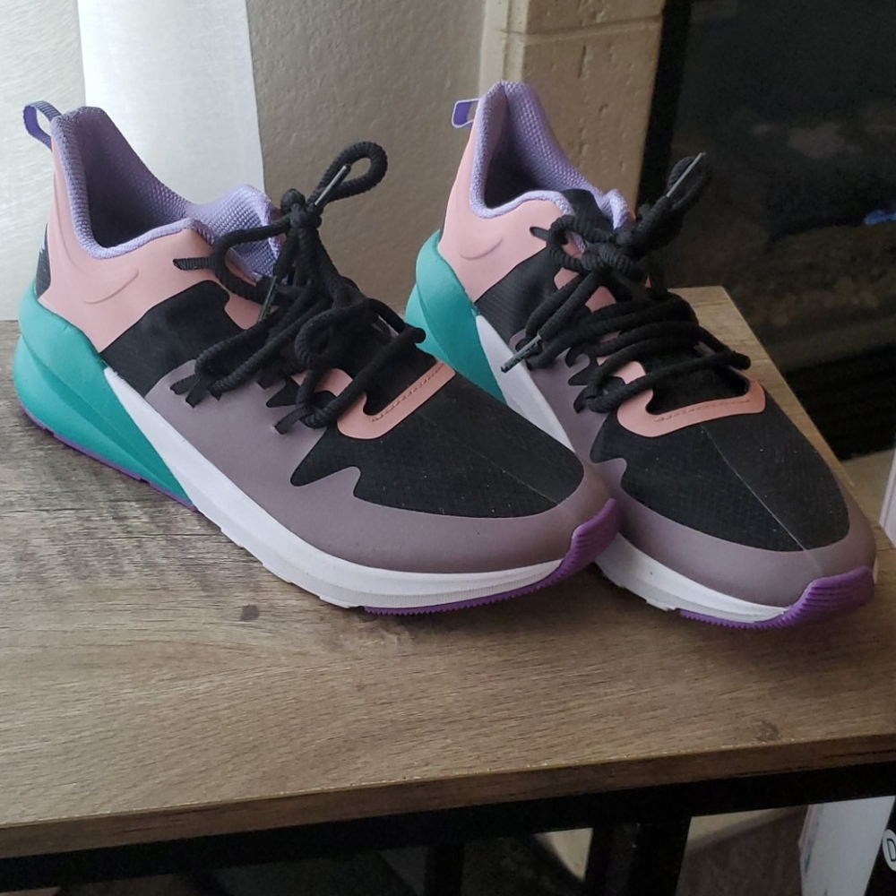 Fabletics Sneakers (worn 1x)